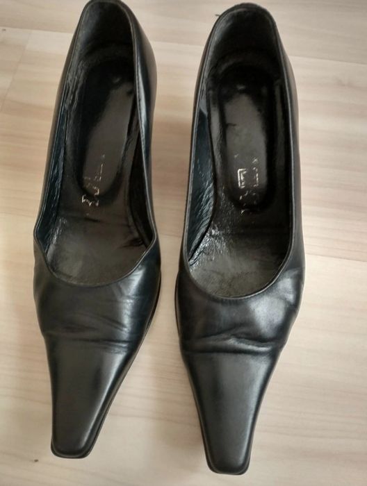 Czarne Buty na obcasie