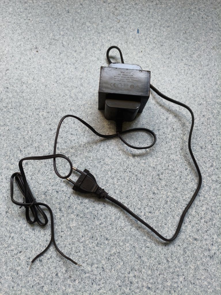 Transformator 230V na 24V 2, 5A
