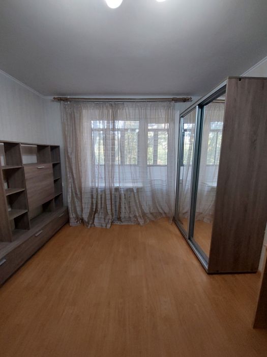 Продаю 1 кімнатну Проспект Миру меблі та техніка