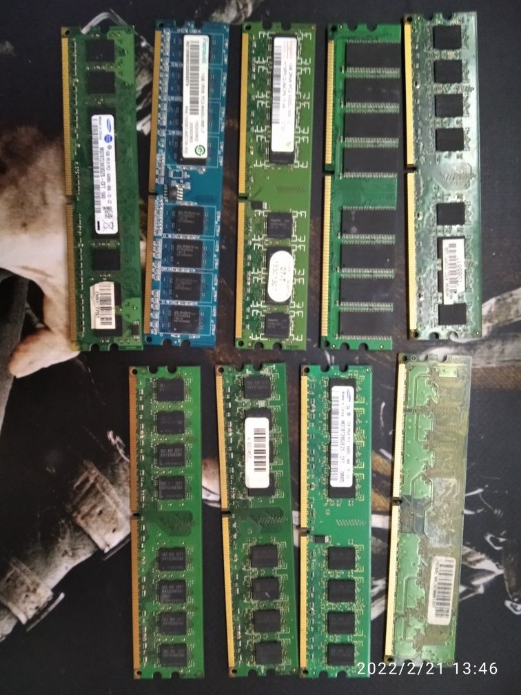 DDR2 Оперативная память на 1gb есть разная частота и объем памяти