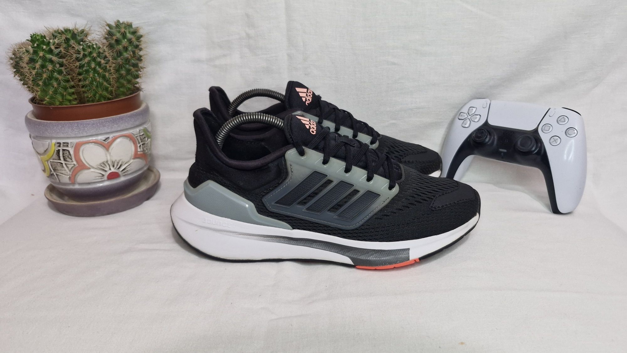 Кросівки Adidas EQ21 Run.Розмір 39