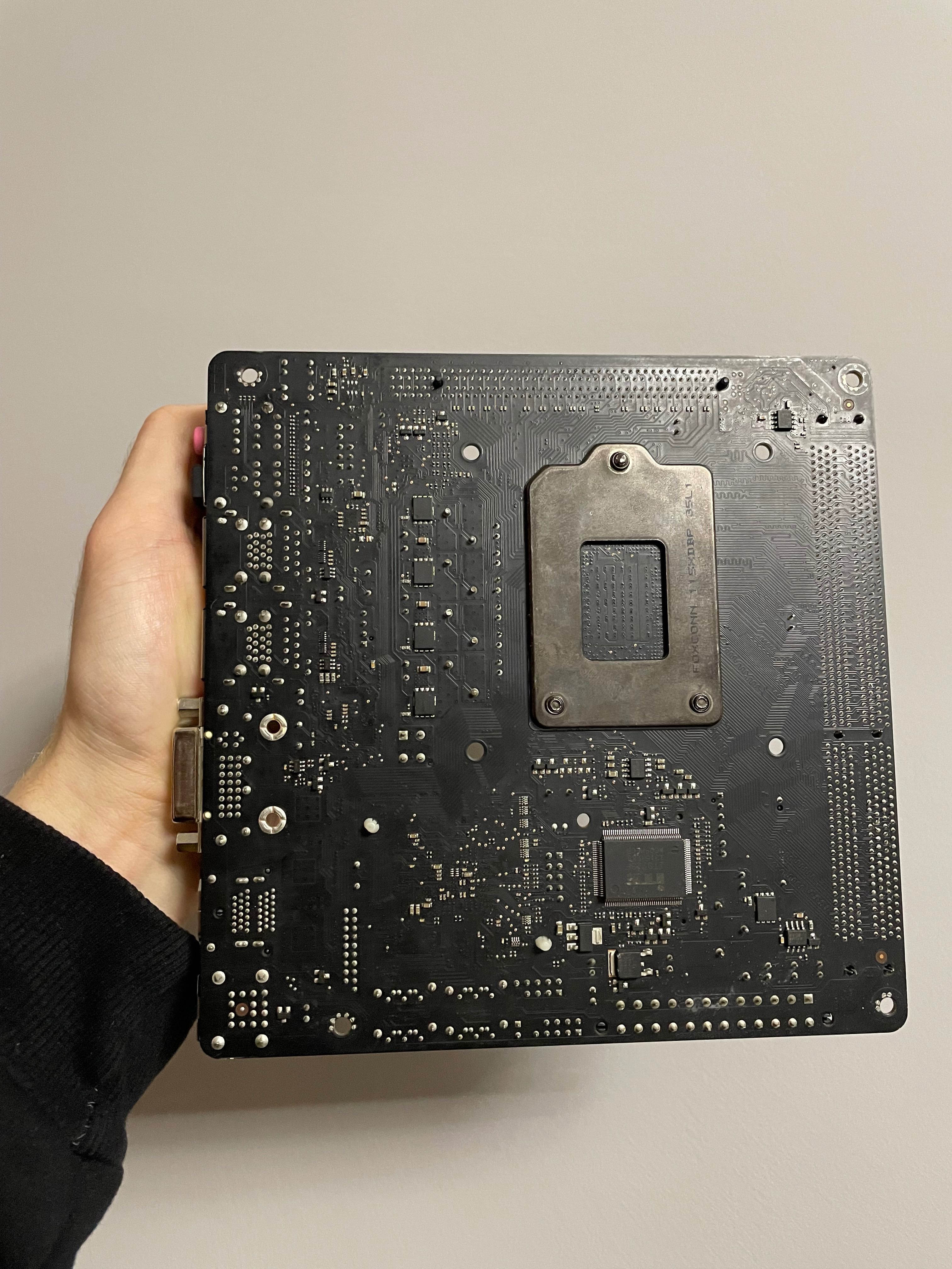 Під відновлення 1150 Gigabyte GA-Z87N-WIFI