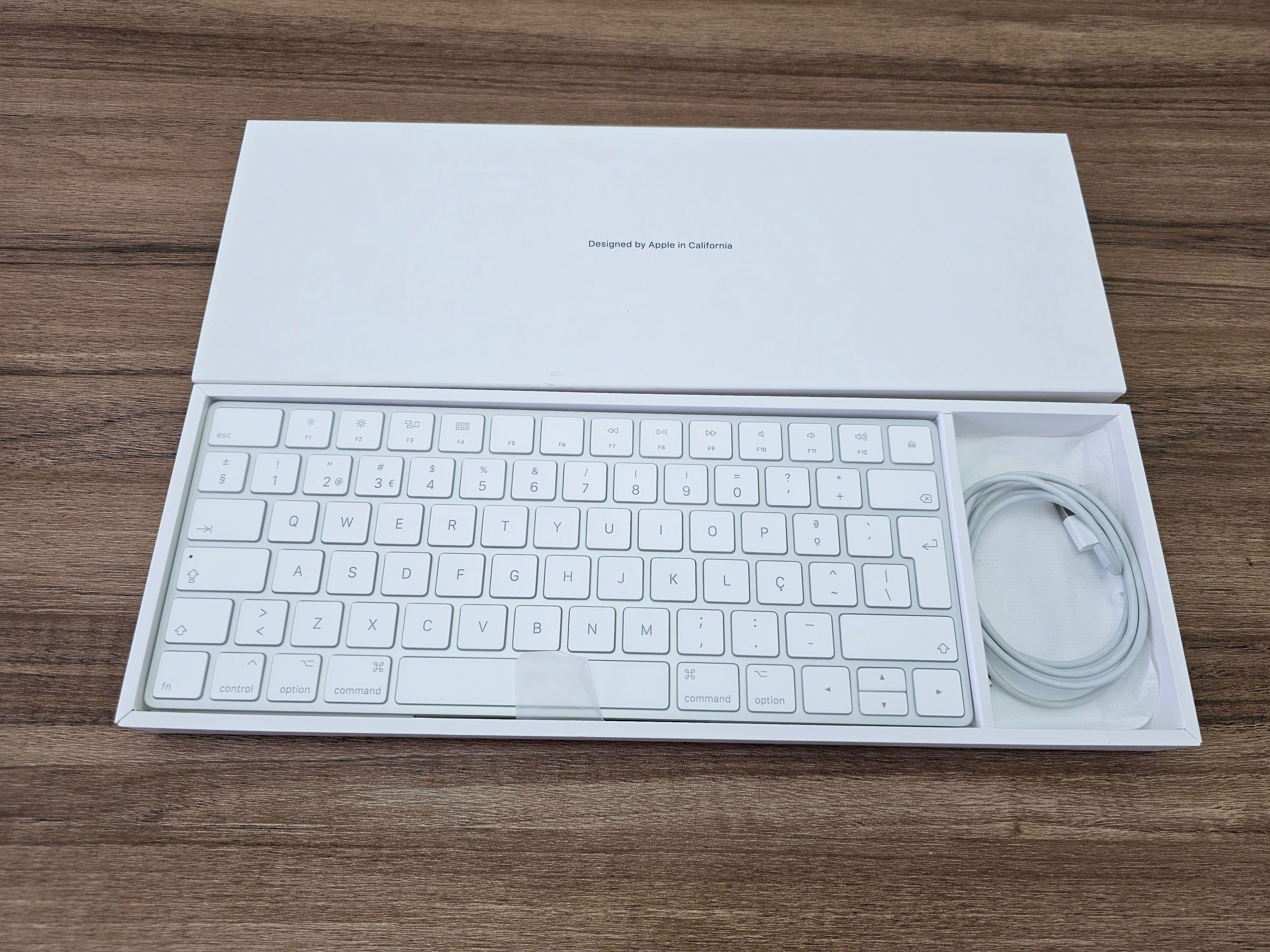 Teclado APPLE Magic (Português - Branco)