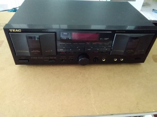 Tape-deck marca TEAC modelo W-850R. do fim da década de 90