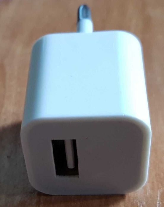 Адаптер живлення Apple