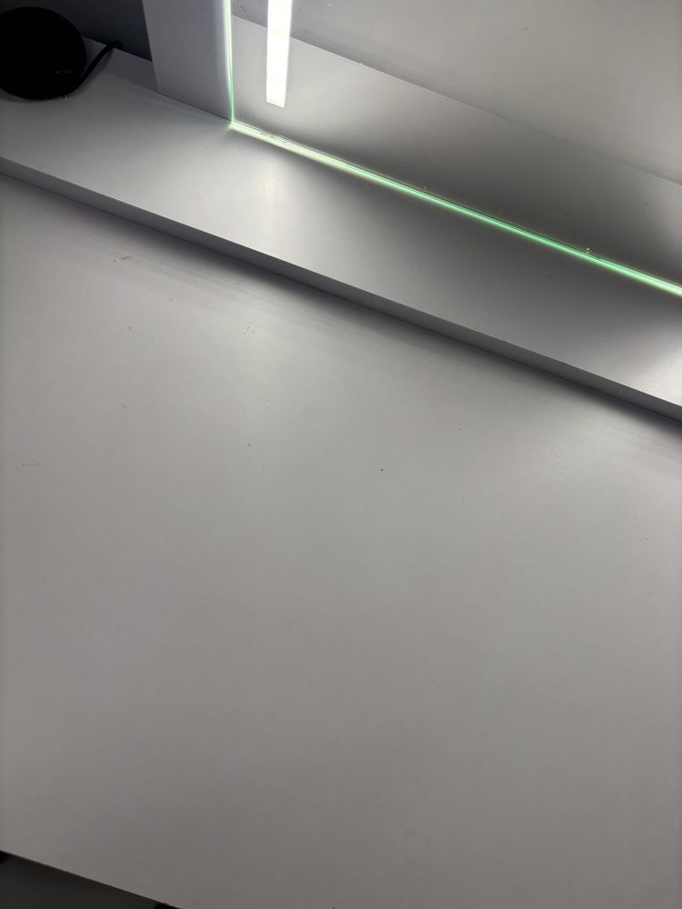 Toaletka kosmetyczna LED biała