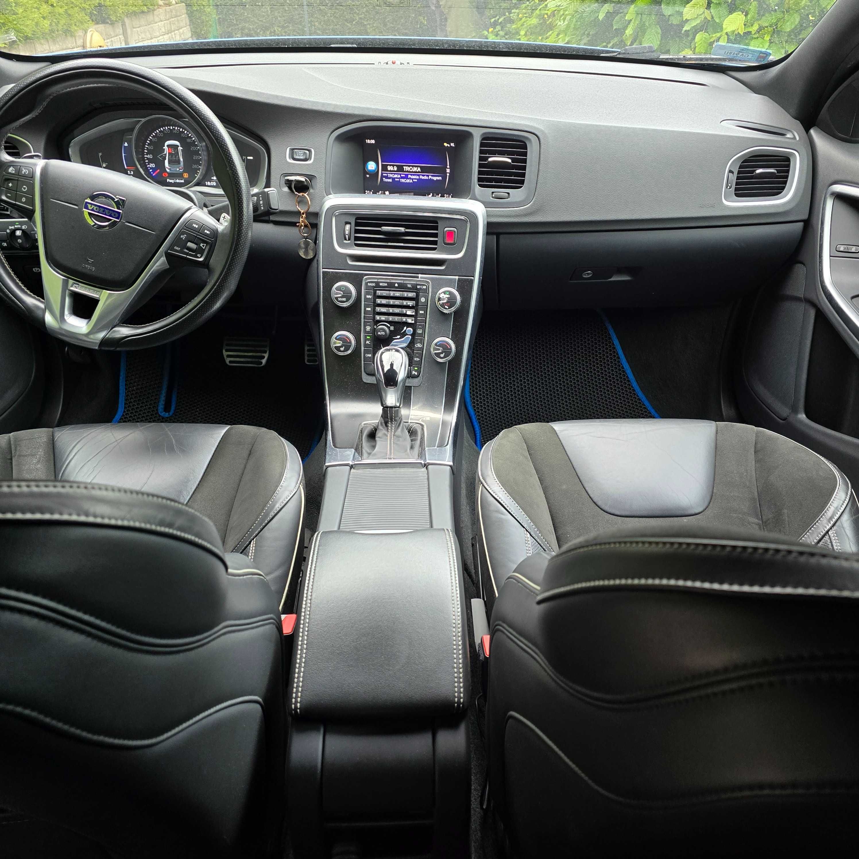 Volvo S60R-Design 230 KM Polester oraz personalizowane nagłośnienie