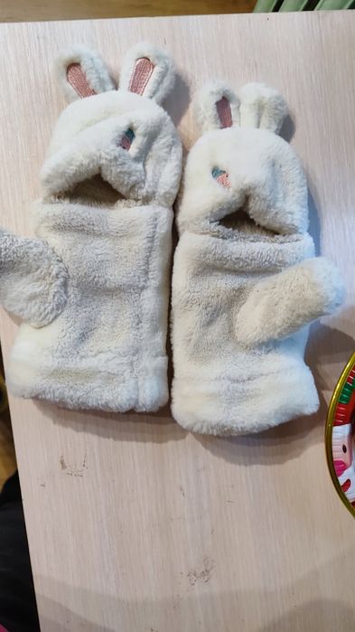 Рукавички зайчика