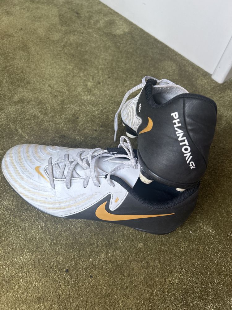 Chuteiras Nike Phantom