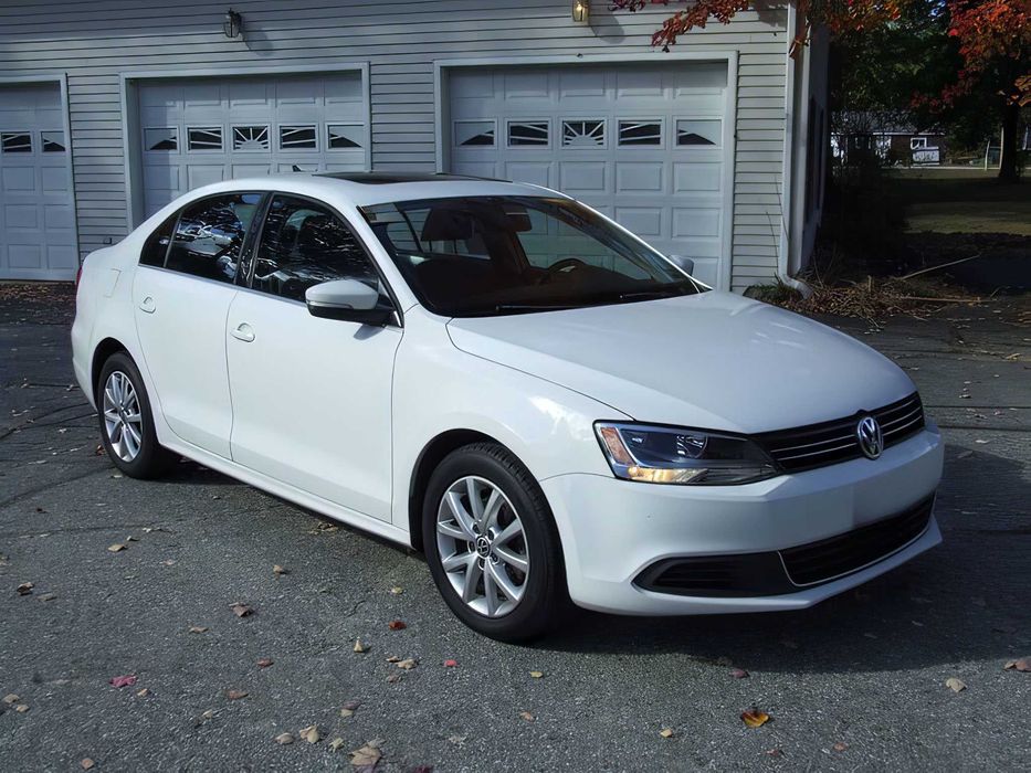 Volkswagen Jetta      2013