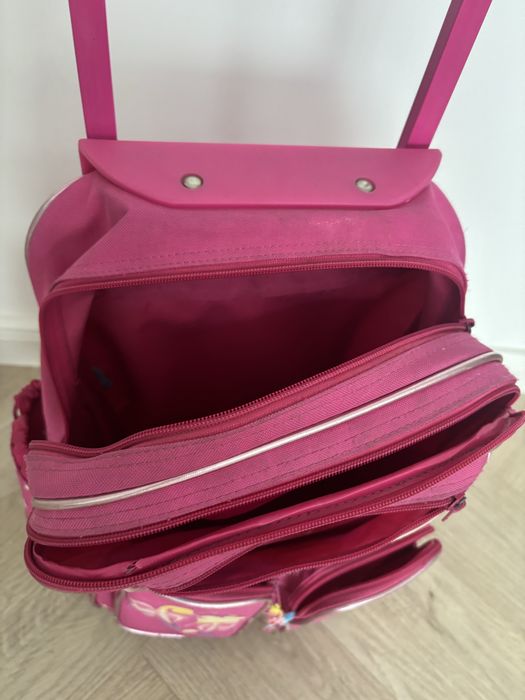 Plecak Barbie różowy dla dziewczynki walizka na kółkach