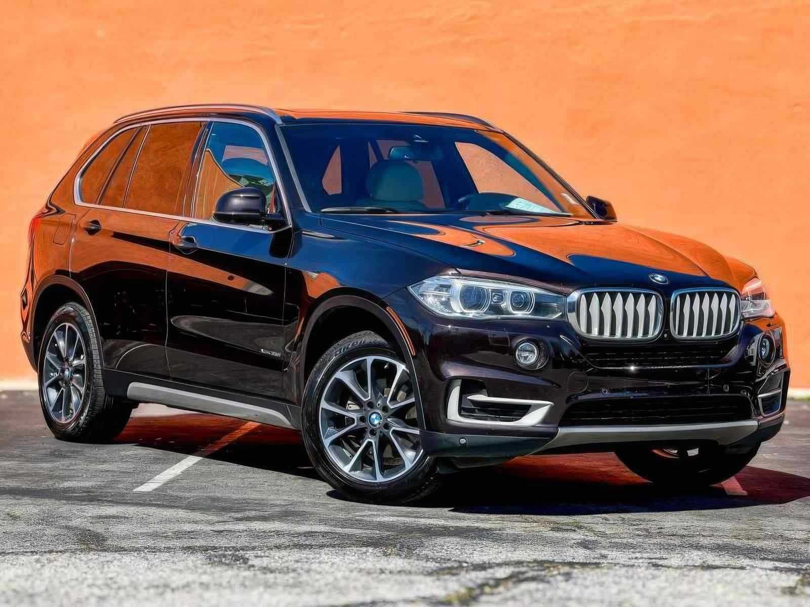 2017    BMW    X5