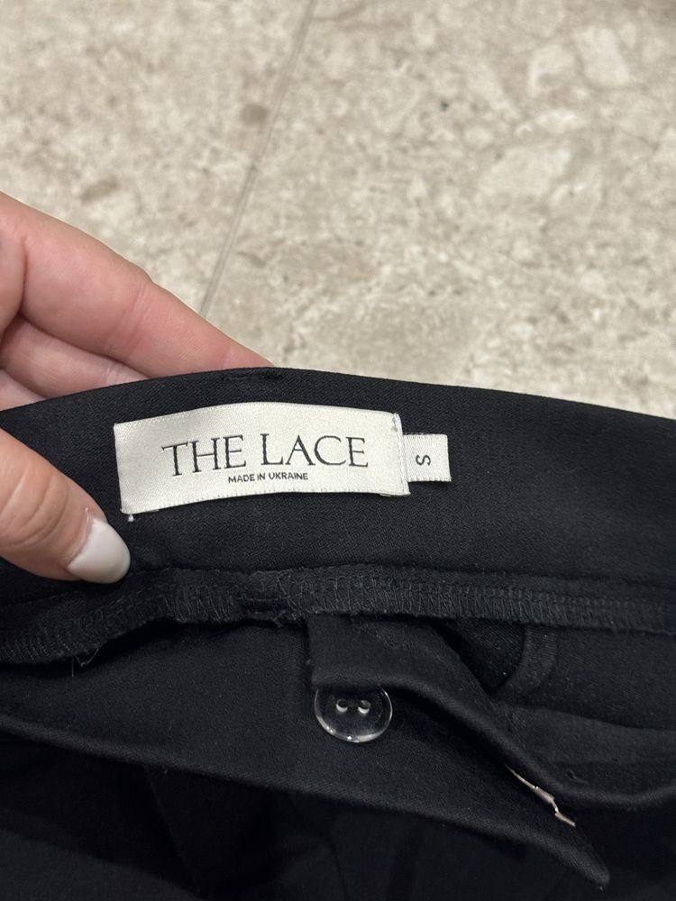 Чорні палаццо бренду The Lace
