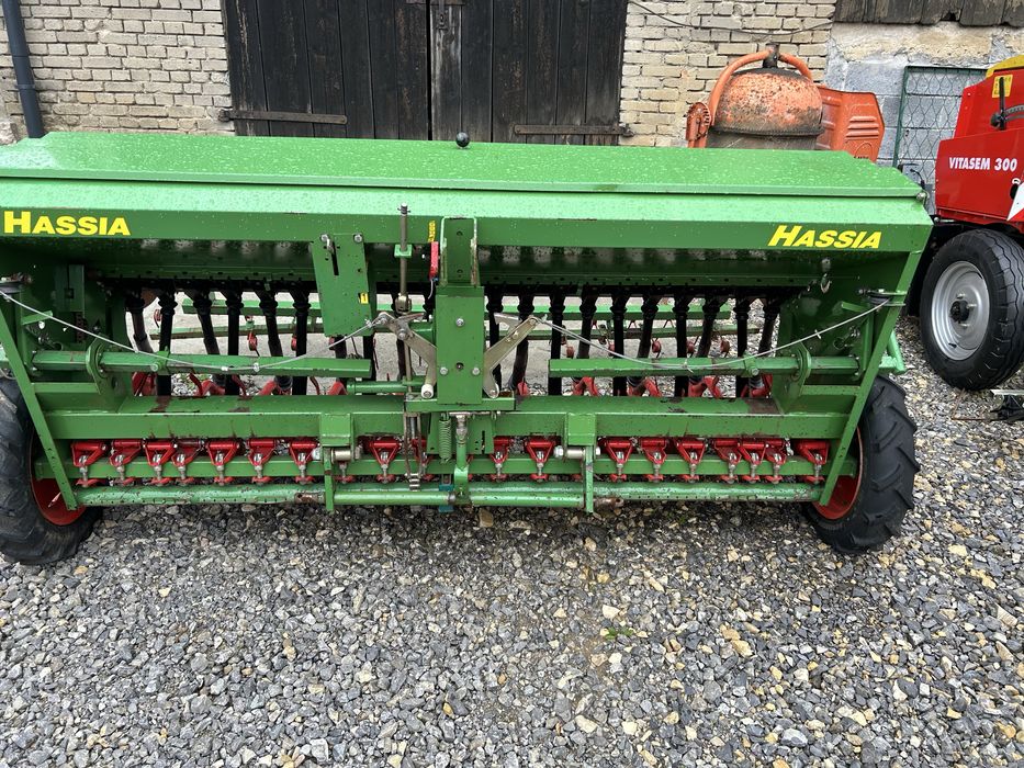 Siewnik Zbożowy Hassia DKL 250 igła 2.5m oryginał scieżki nie Amazone