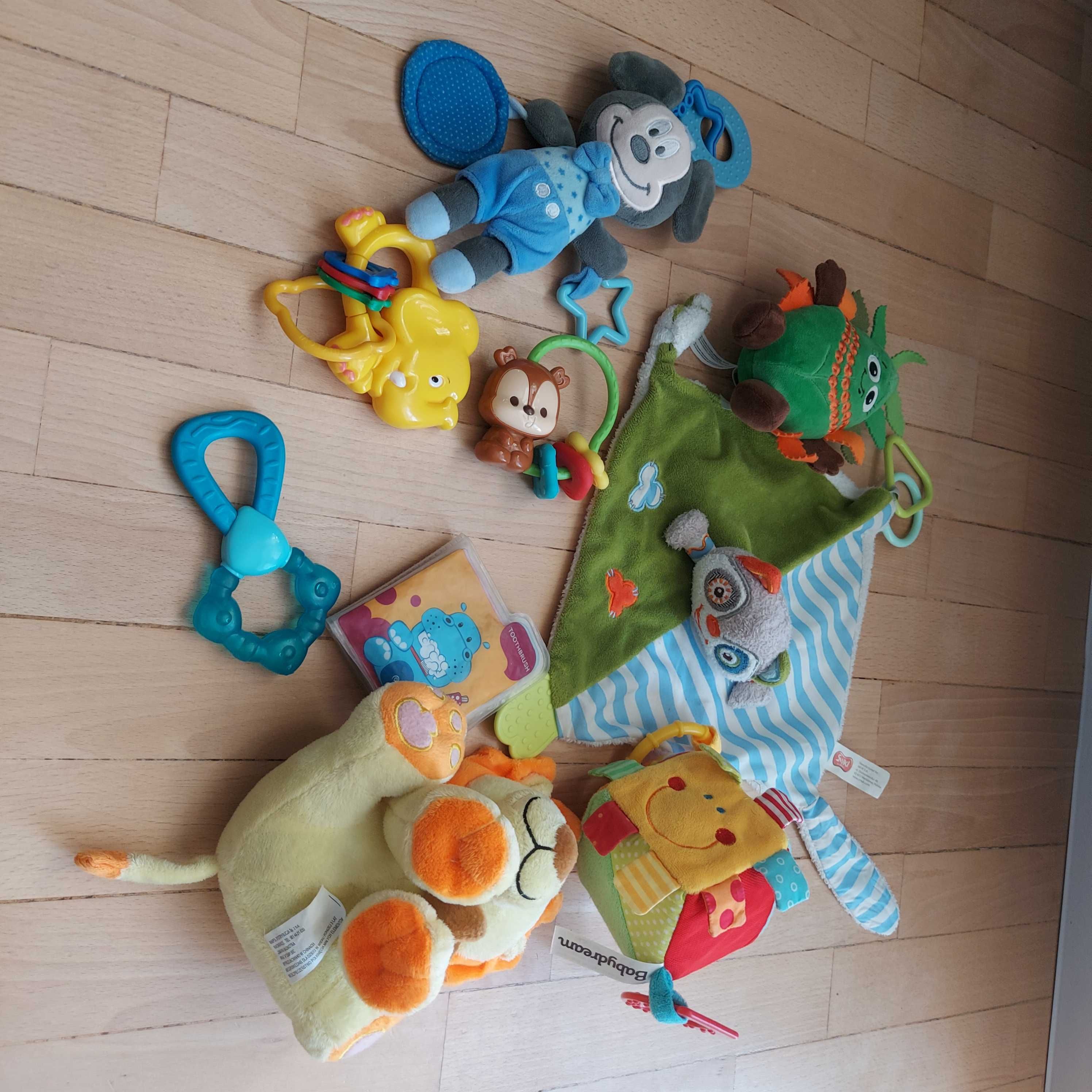 Pluszaki, maskotki, gryzaki, interaktywne zabawki dla noworodka zestaw