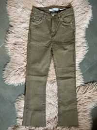 Modne spodnie flare/ dzwony Bershka, 36