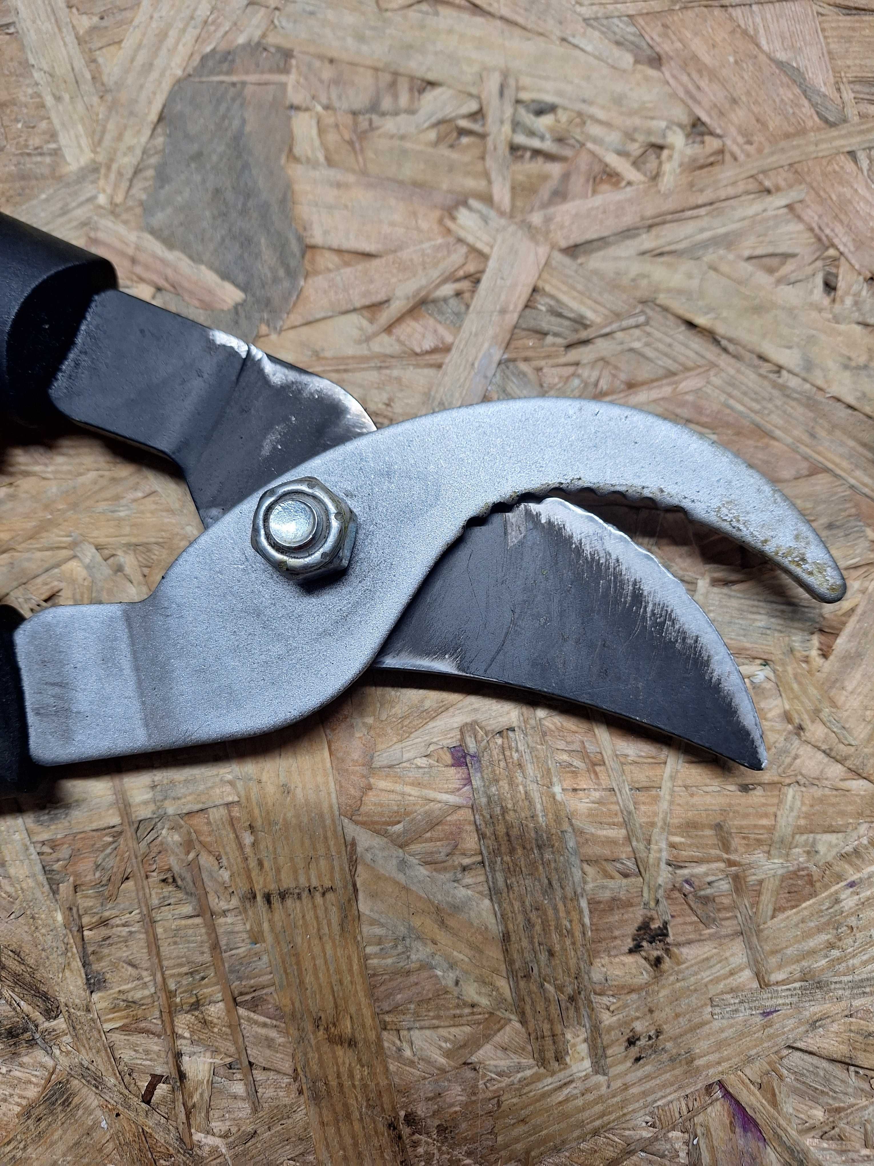 Fiskars sekator nożycowy ogrodowy nożyce do gałęzi krzewów