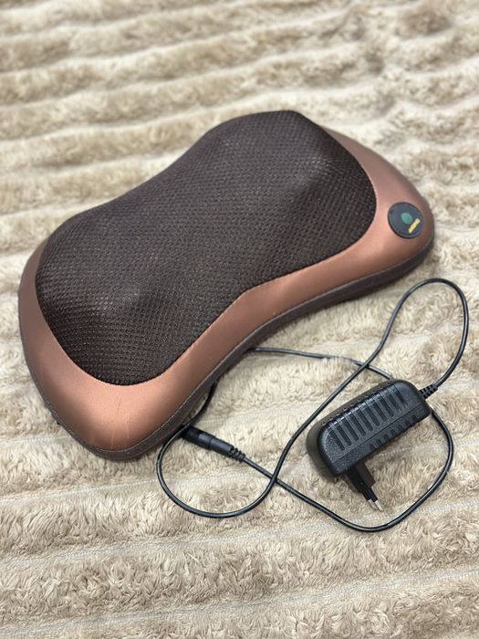 Масажер для спини