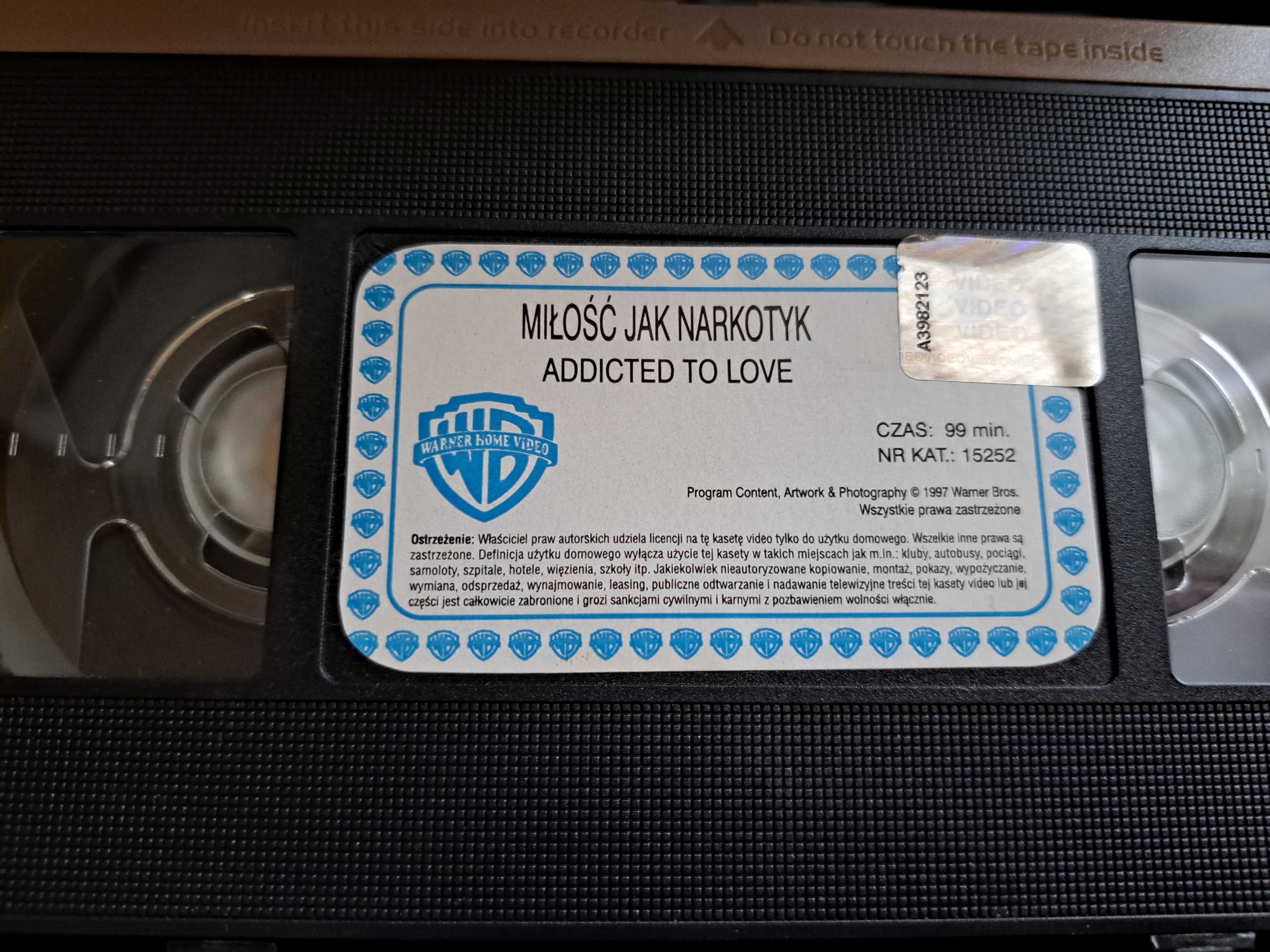 Miłość jak narkotyk Warner Bross kaseta VHS