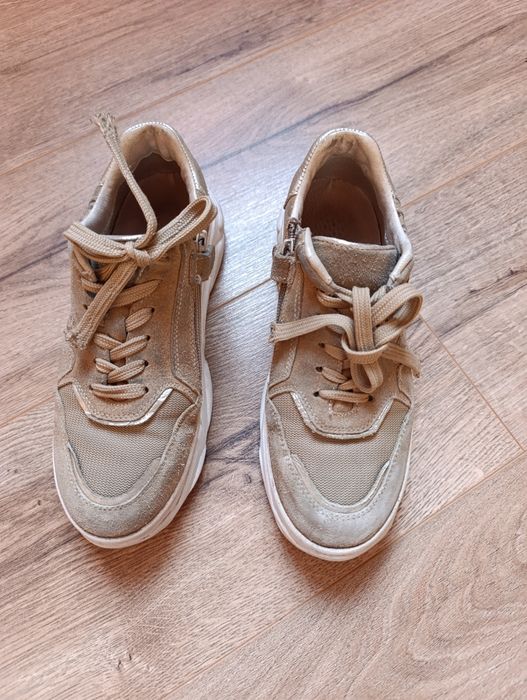 Кросівки для дівчаток