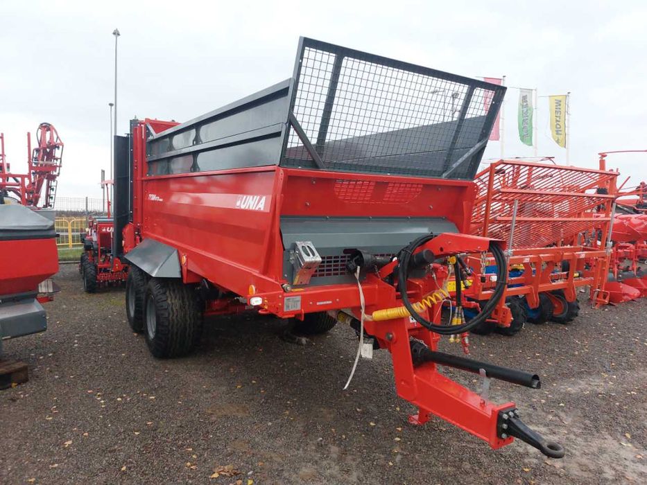 Rozrzutnik obornika Unia Tytan 10 TD tandem ład. 8 ton