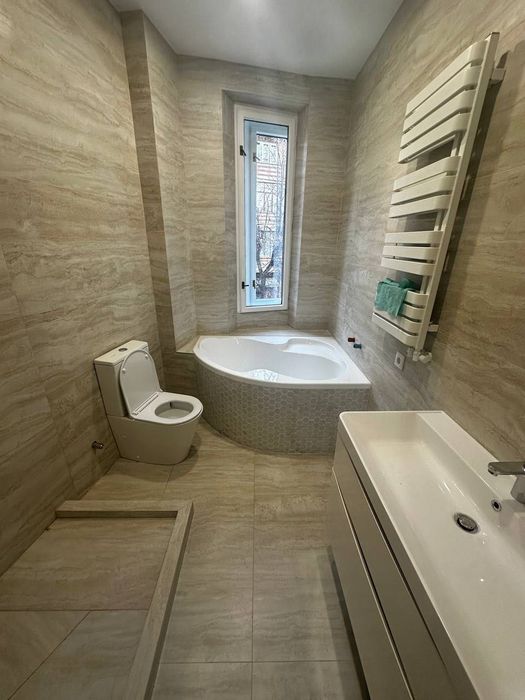 Оренда офісу з безперебійною системою живлення 87 м2 на стометрівці