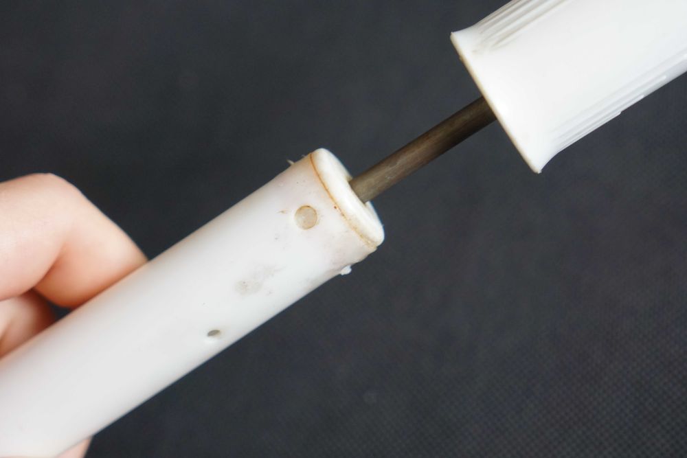 FABRYCZNIE NOWA pompka rowerowa PRL ROMET Wigry2/Jubilat/Pasat - BIAŁA