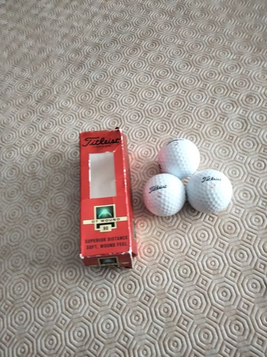 3 bolas de golfe novas