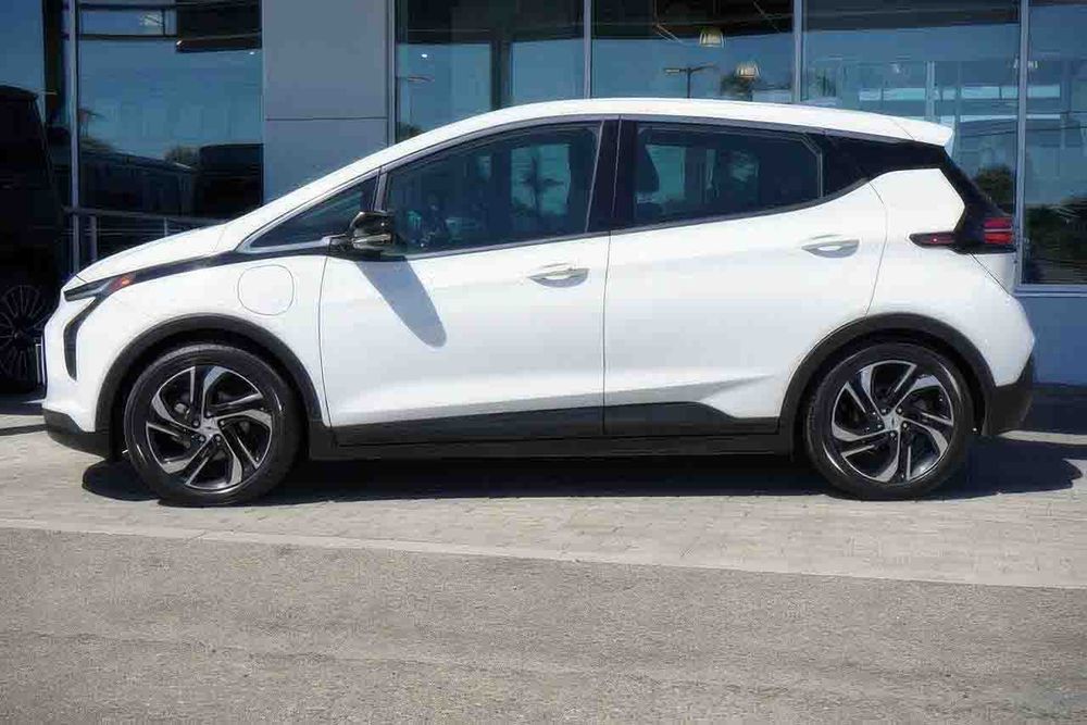 Chevrolet Bolt EV 2LT      2023