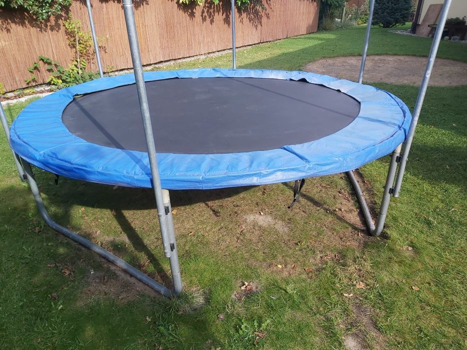 Trampolina ogrodowa 244