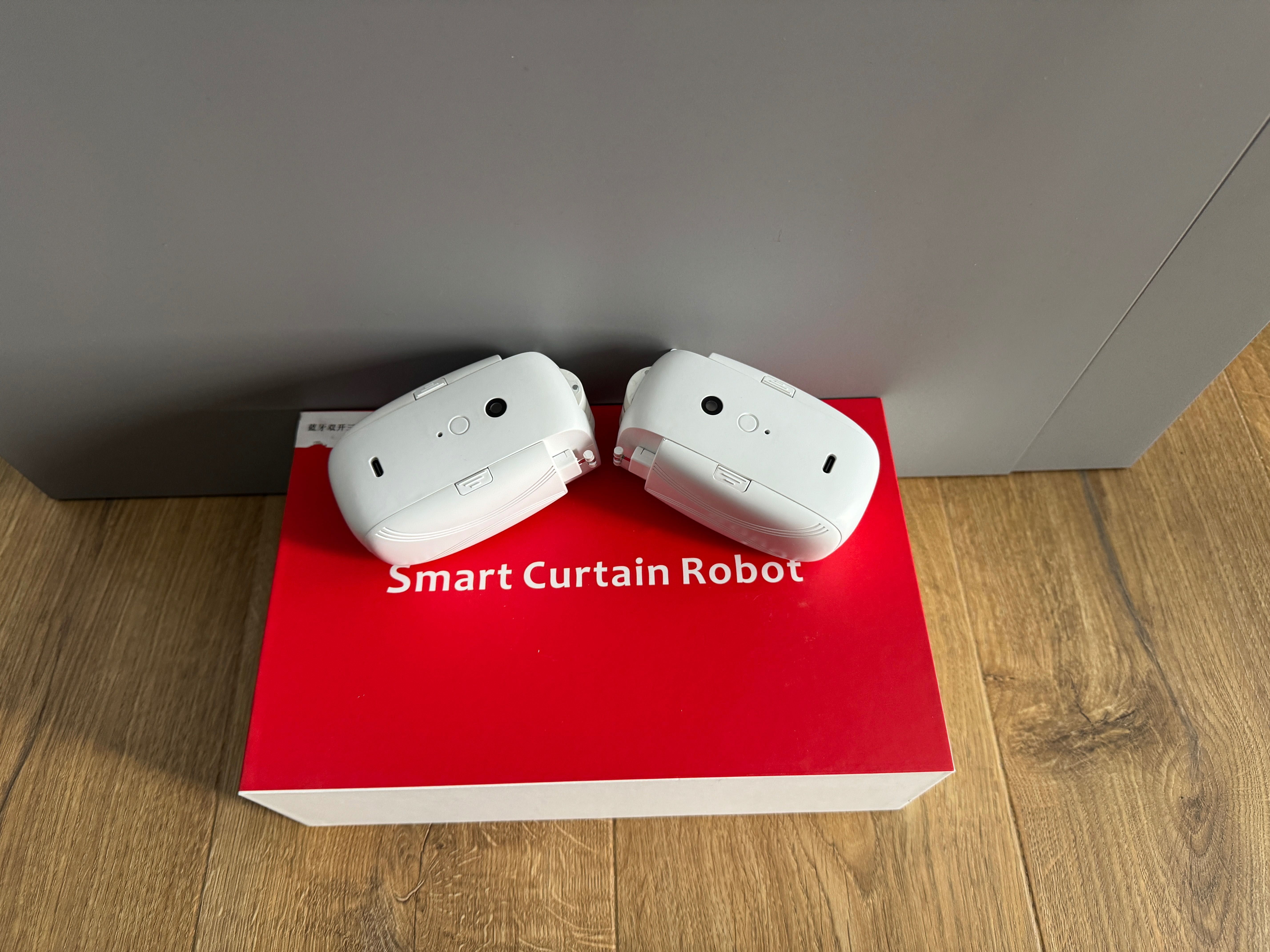 Smart Curtain Robot - inteligentny robot do zasłon
