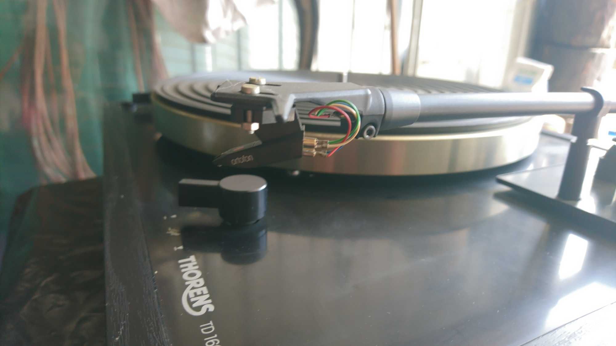 Gramofon THORENS TD166 MK VI