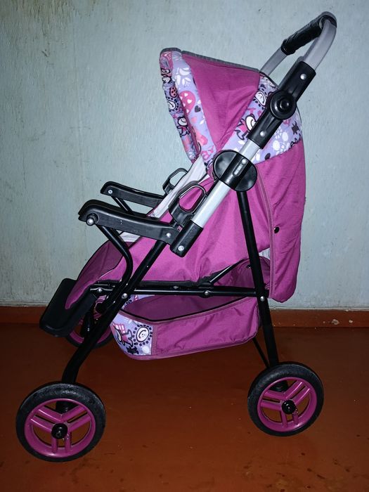 Коляска для кукол
