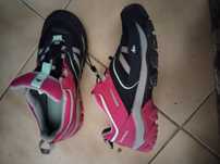 Decathlon Quechua r. 35