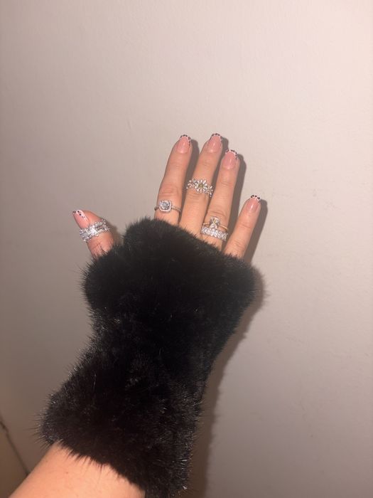 Rekawiczki z norek 100% naturalne futro czarne