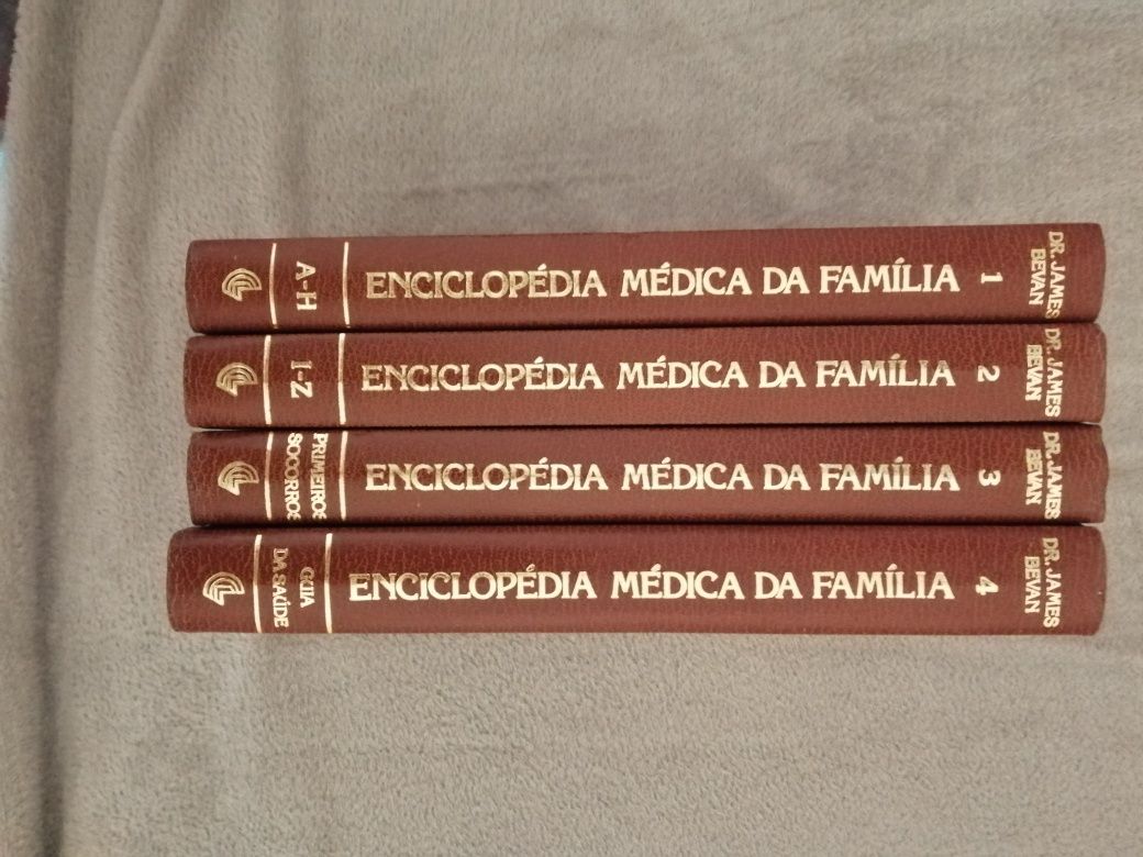 Enciclopédia Medica da Família - Dr. James Bevan - com oferta