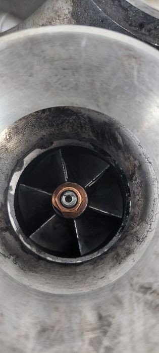 Турбина  BMW F10 F25 F30. N47N двигатель.