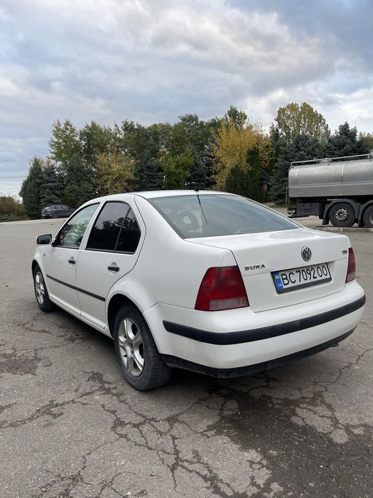 Volkswagen bora 2000