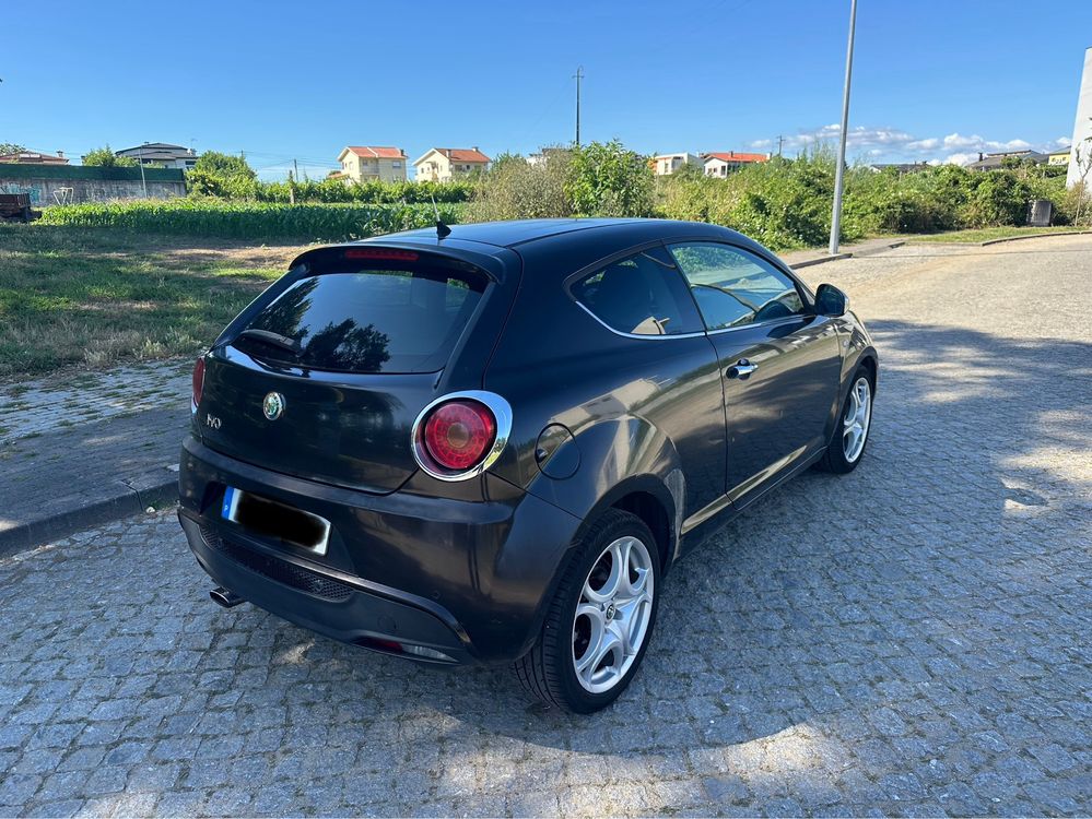 Alfa Romeu Mito diesel Nacional poucos km