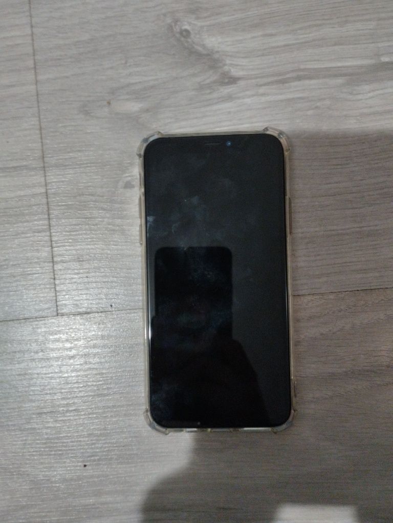 iPhone x com capa de cilicone