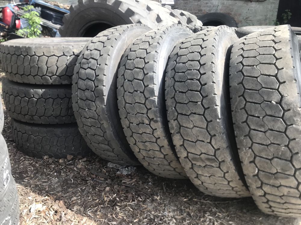 245/70 R 19.5продам.