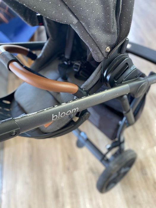 Wózek dziecięcy 2w1 Roan Bloom – gondola + spacerówka