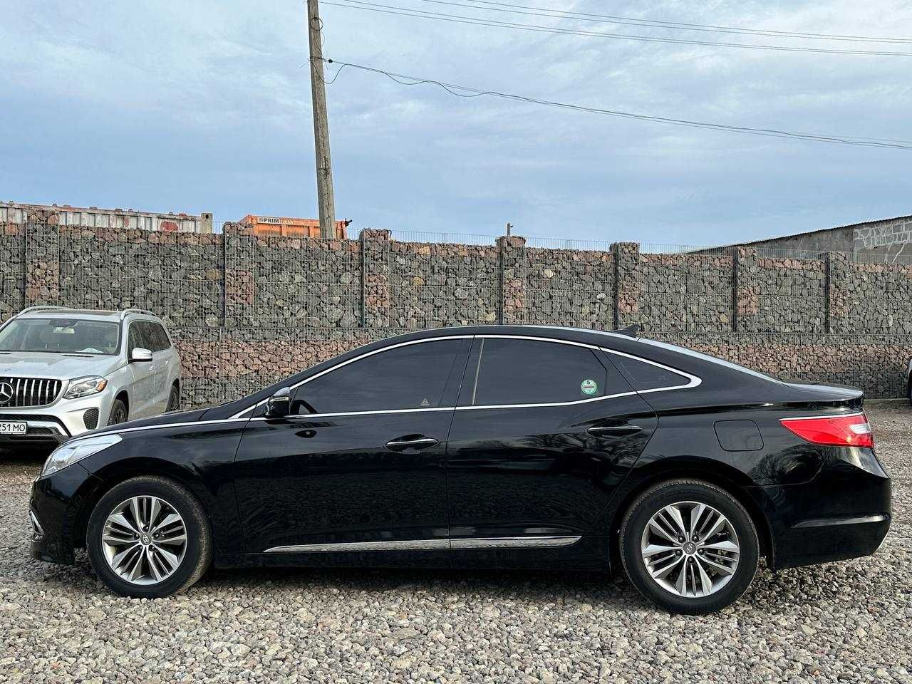 Авто Hyundai Grandeur 2015