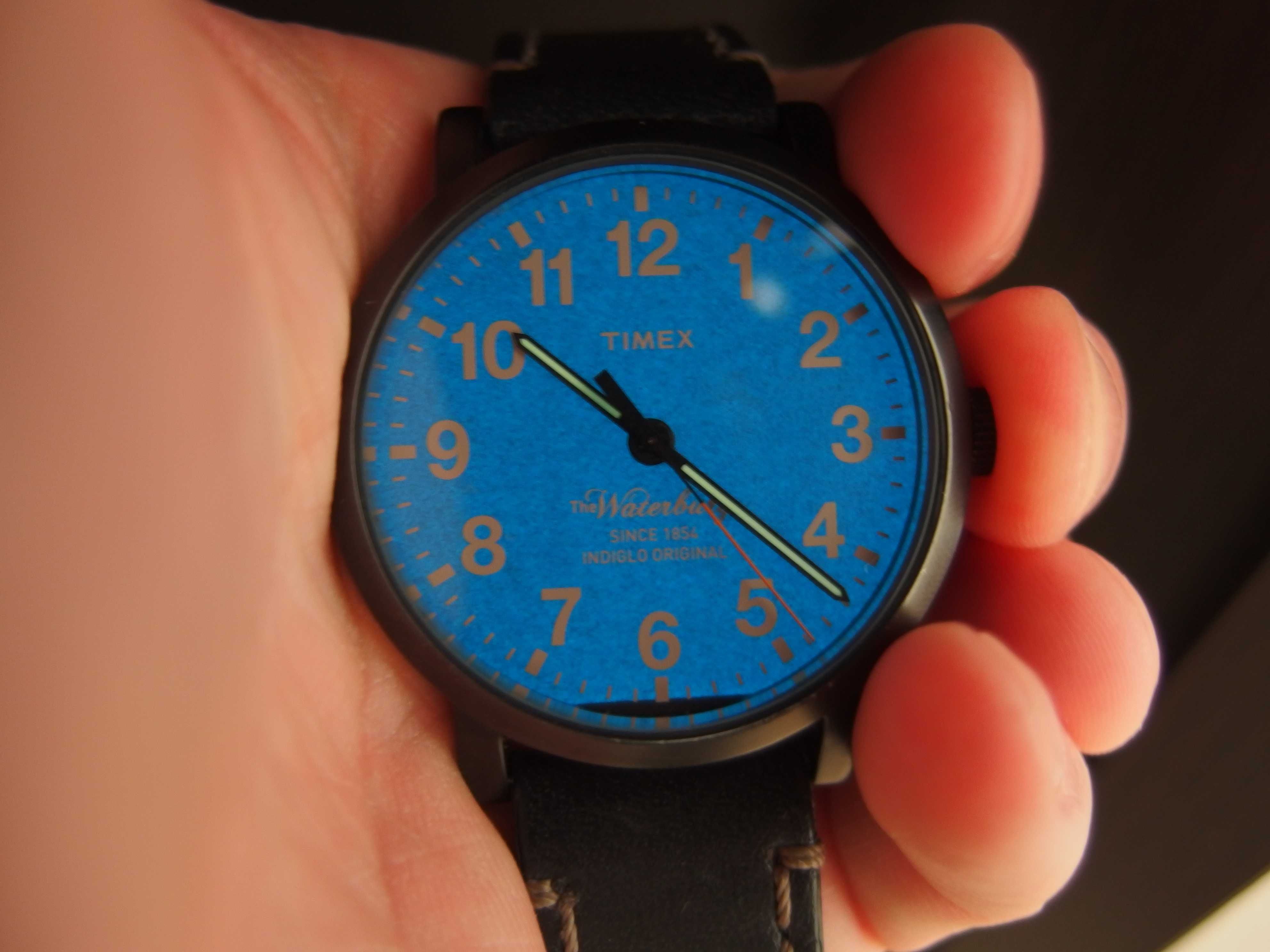 40mm czarny zegarek męski TIMEX Waterbury TW2P59000 na skórzanym pasku