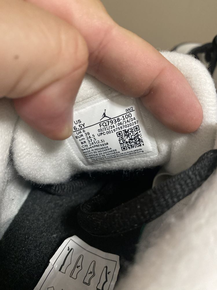 Новые ОРИГИНАЛ оригінал кроссовки кросівки Air Jordan джордан 4 RM