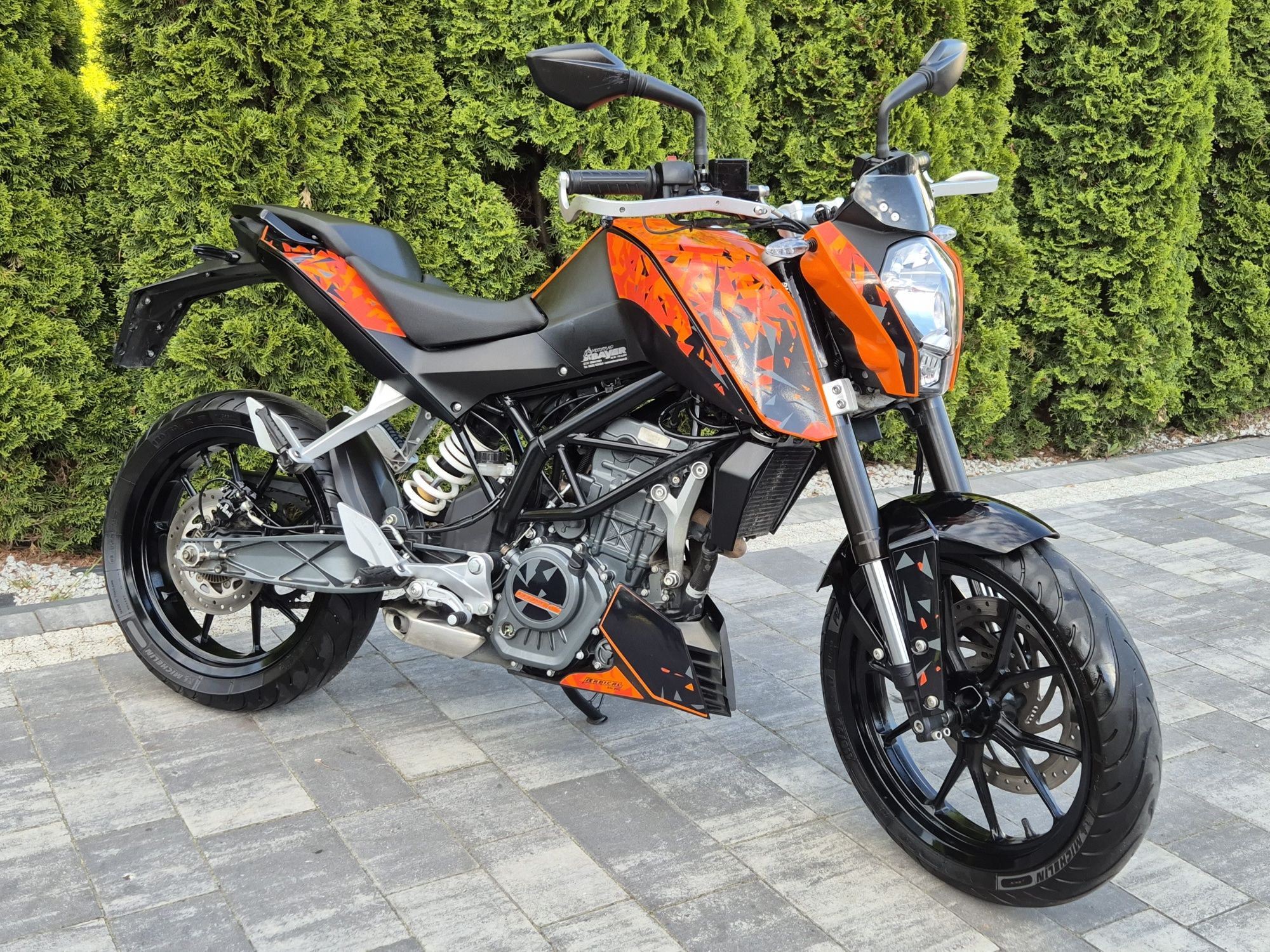 Ktm Duke 125 ABS Radical 2014r Niski Przebieg kat B a1