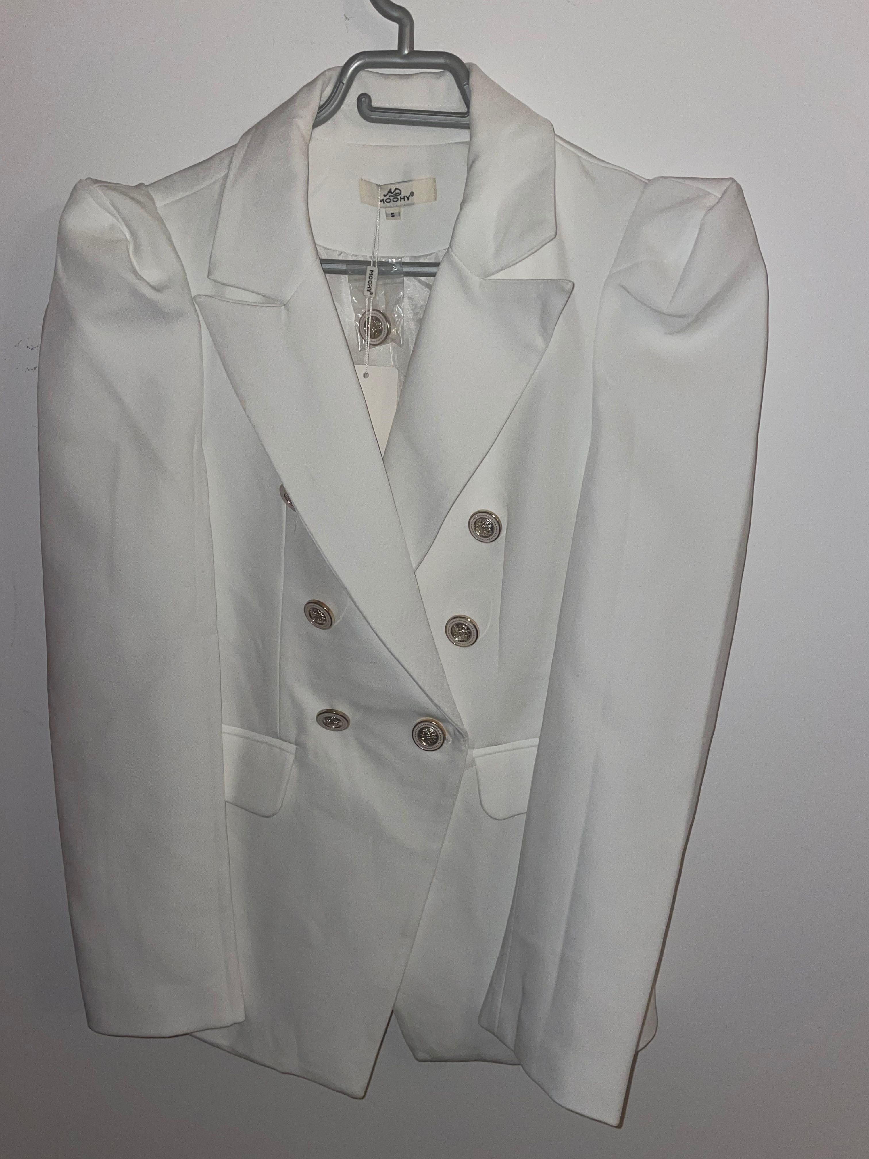 Blazer branco manga balão