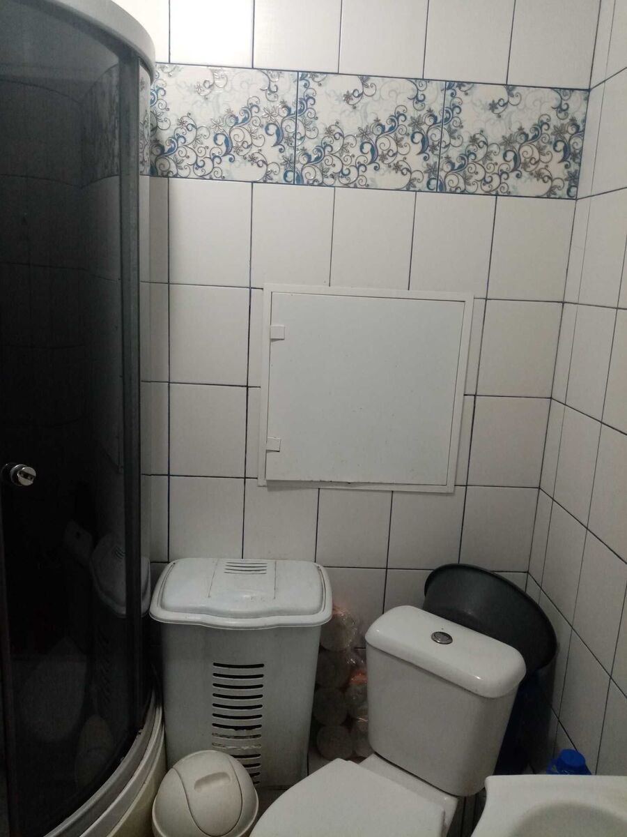 продам 3-х кімнатну квартиру р-н Волкова 19школа.