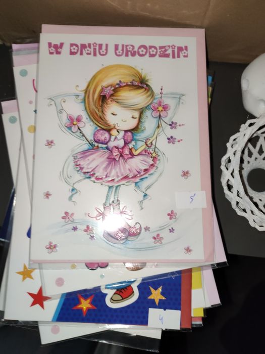 178 sztuk kartek okolicznościowych różnych