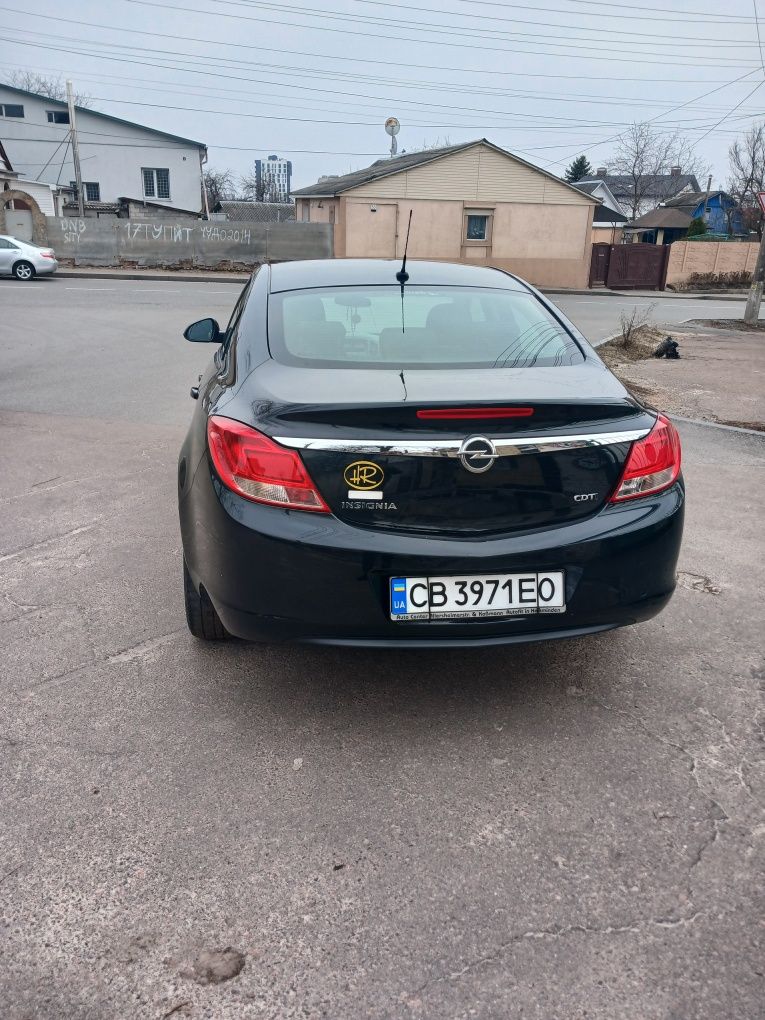 Продам Opel insignia